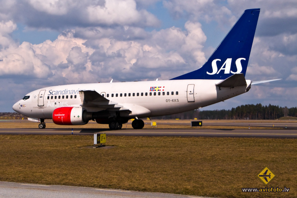 Boeing 737-683